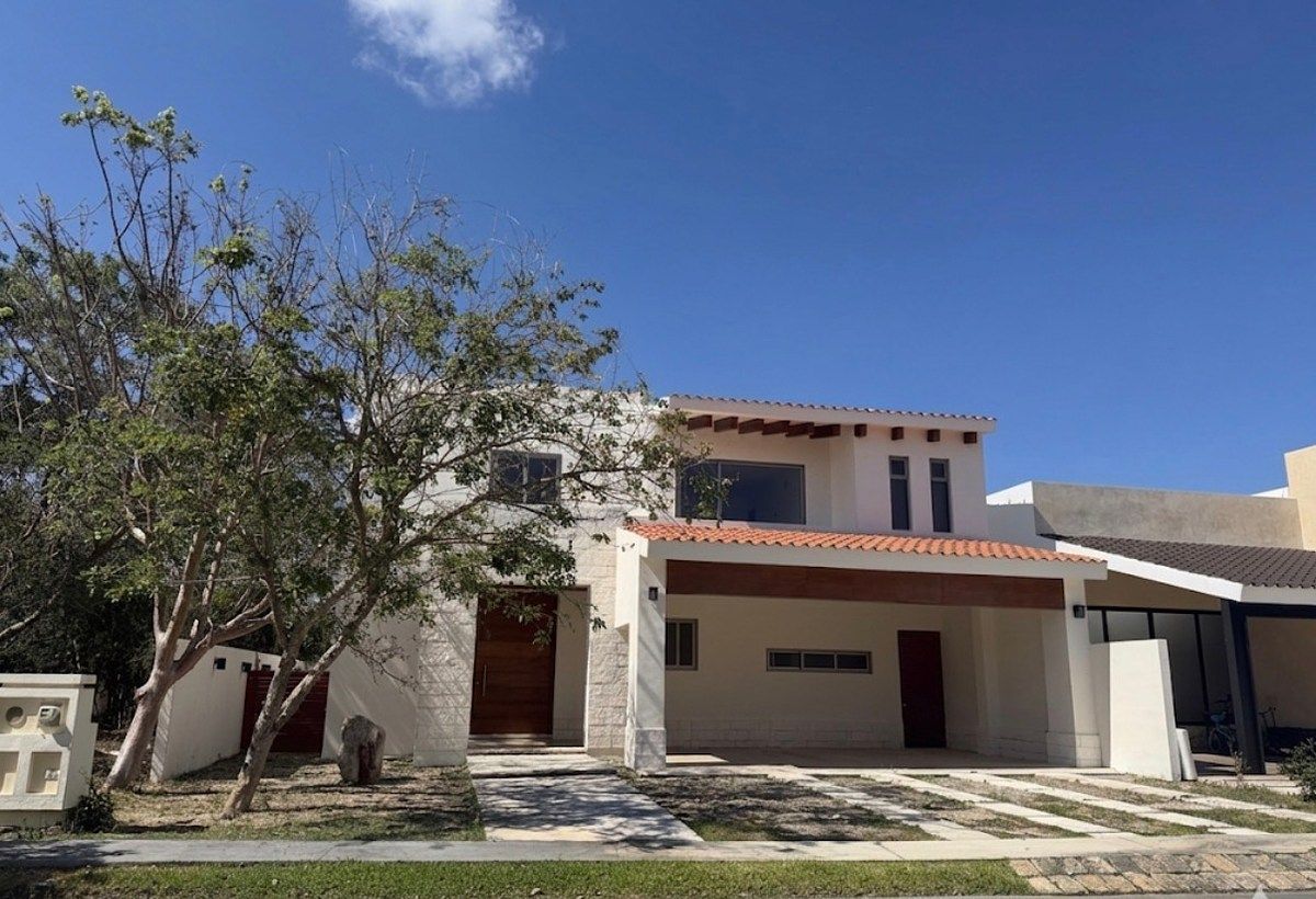 Venta casa en privada parque central, photo 1 of 18