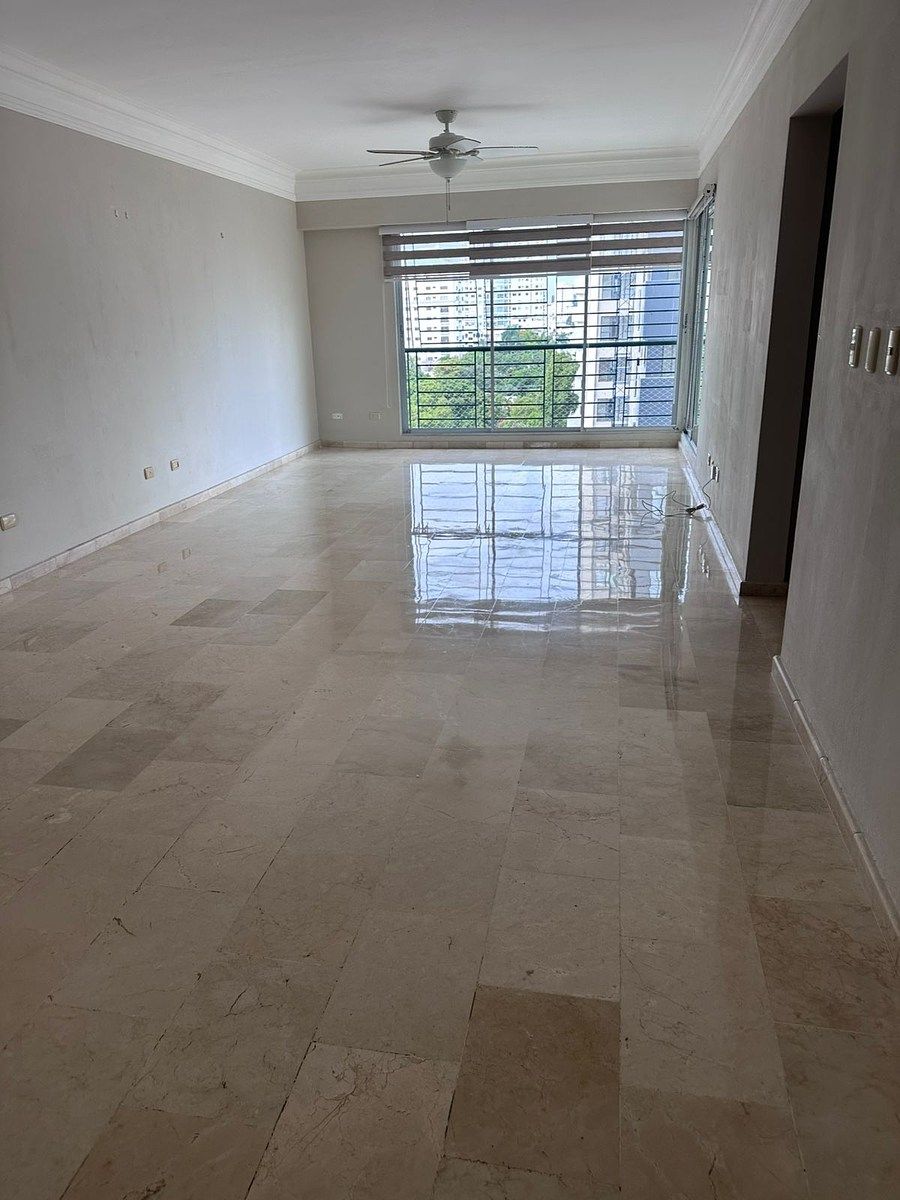 Apartamento en alquiler con linea blanca de 3 habitaciones en el Piantini, foto 1 de 18