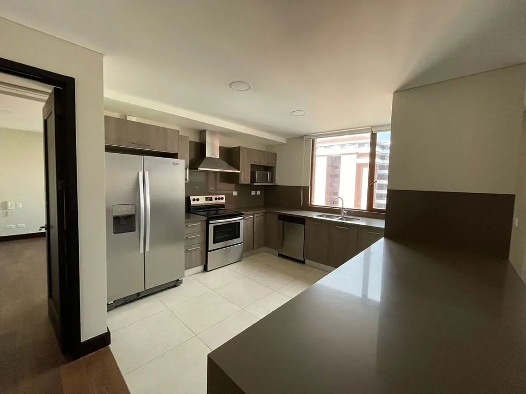 Apartamento en Alquiler Zona 14 - Image 1