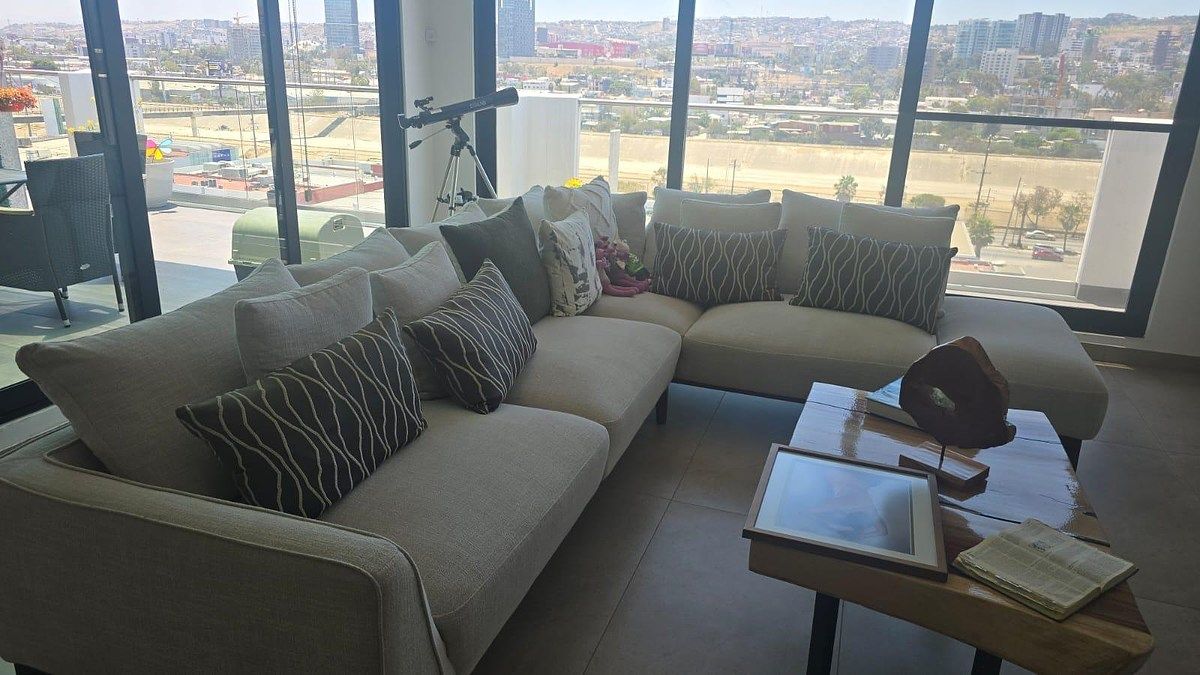 Sala con vista, photo 2 of 15