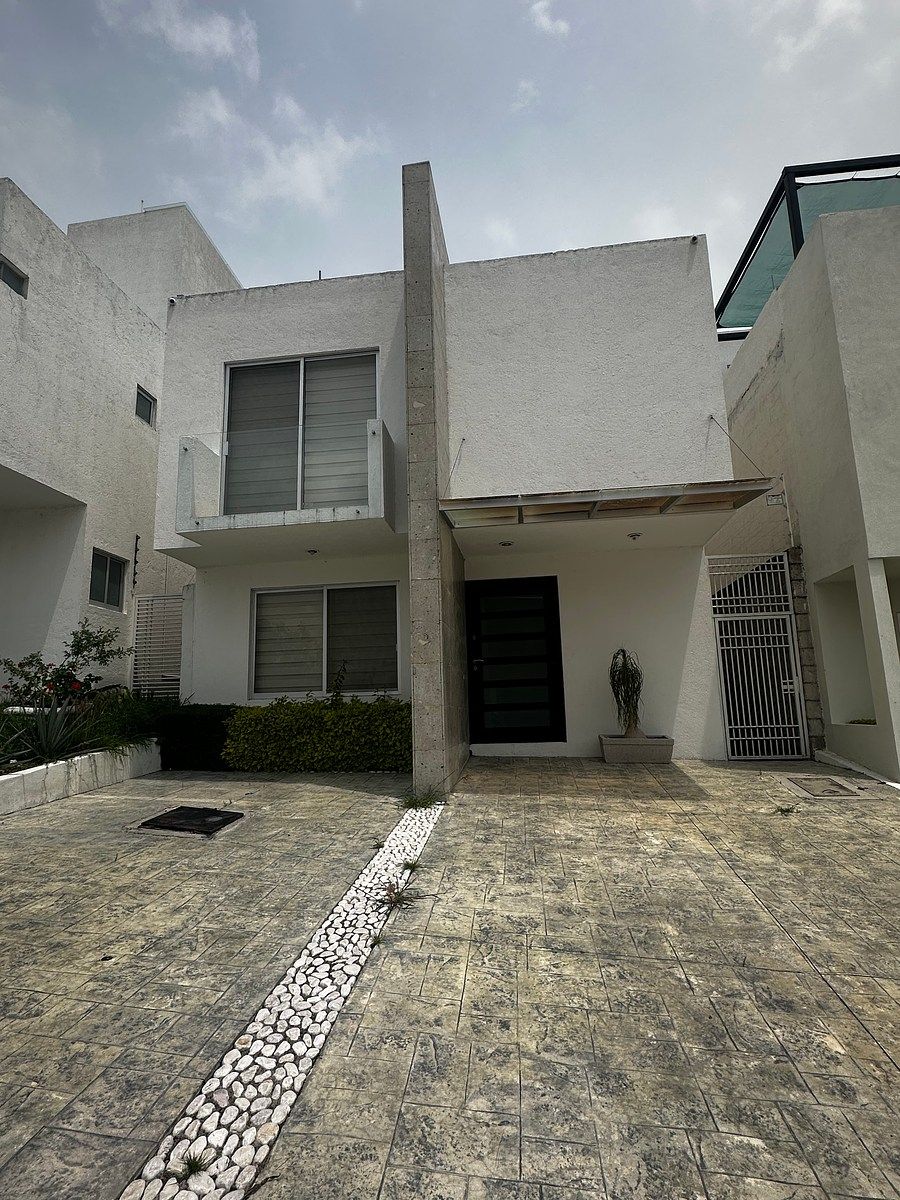 Grand Juriquilla, photo 1 of 10