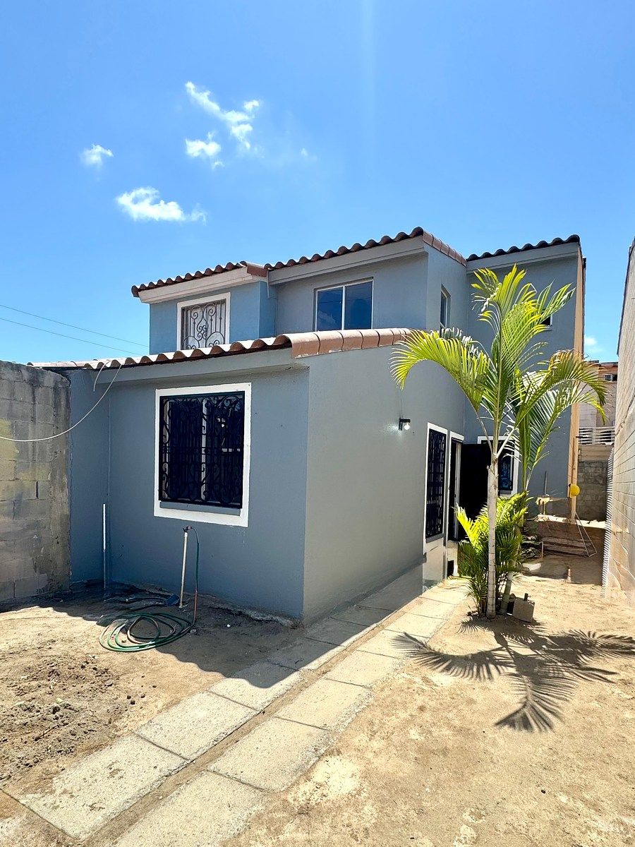Fracc. Los Encinos, Ensenada B.C., foto 1 de 20