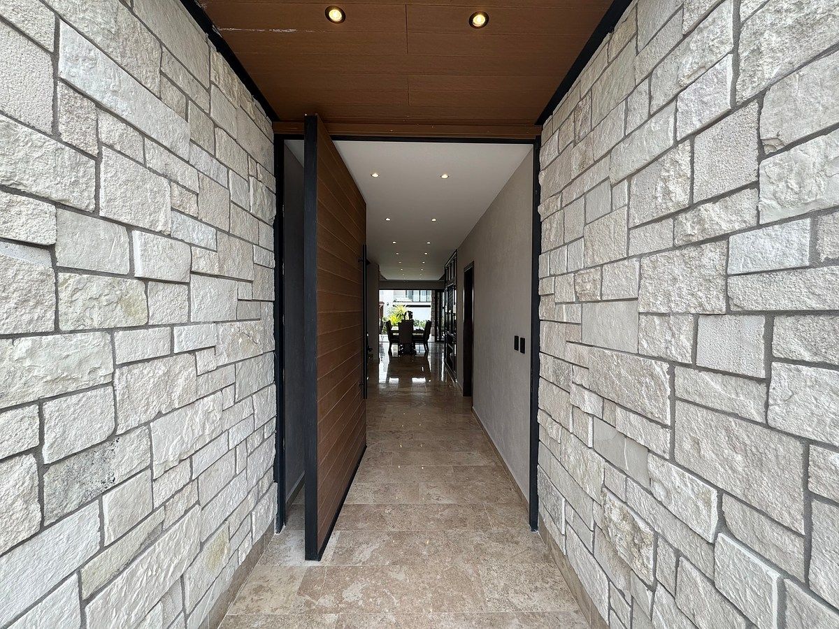 House in Gated Community in La Luz, San Miguel de Allende, photo 3 of 50