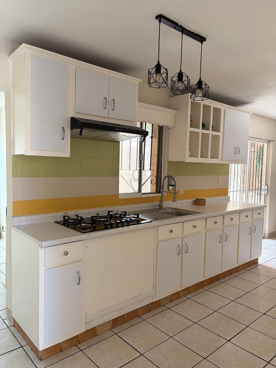 House in Quinta Sebastián, Chihuahua, photo 2 of 11