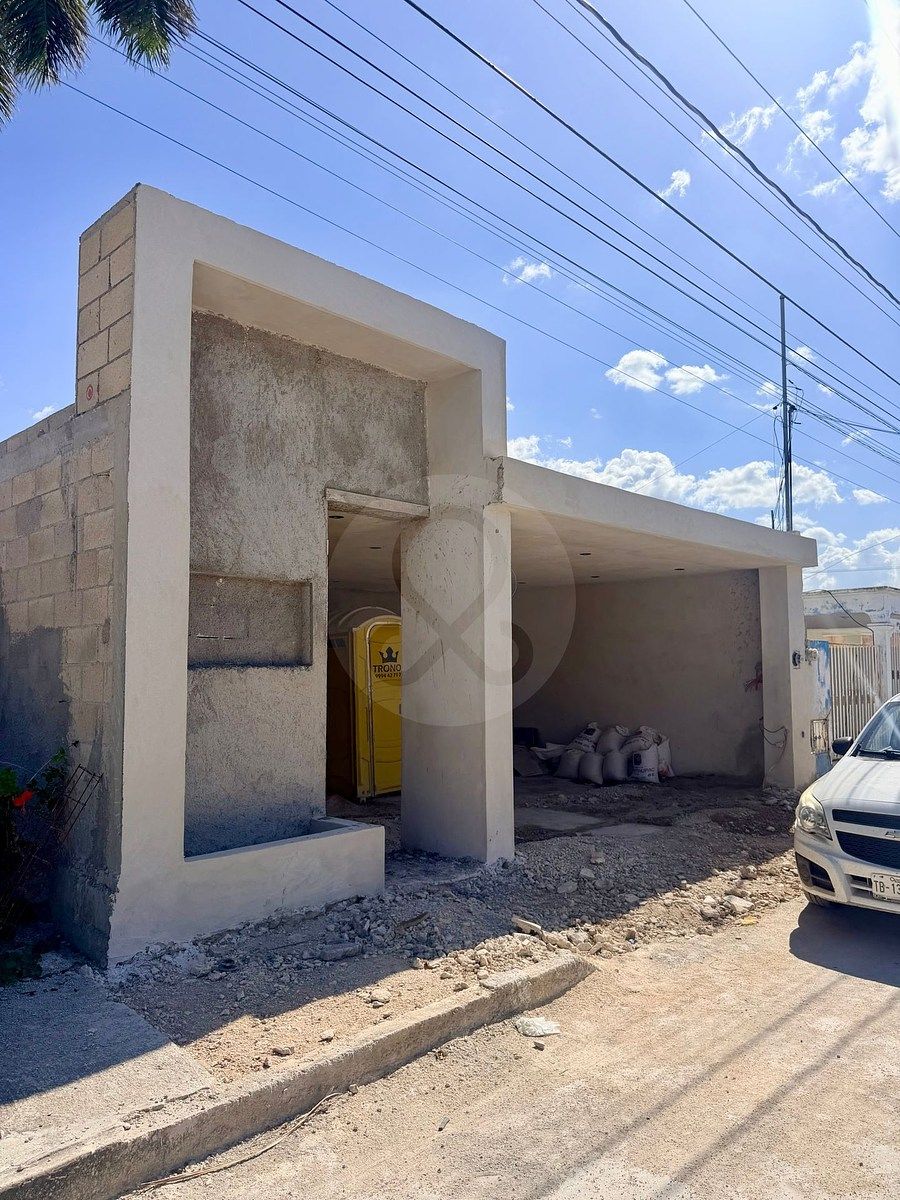 Venda de Casa em Francisco de Montejo, foto 1 de 17