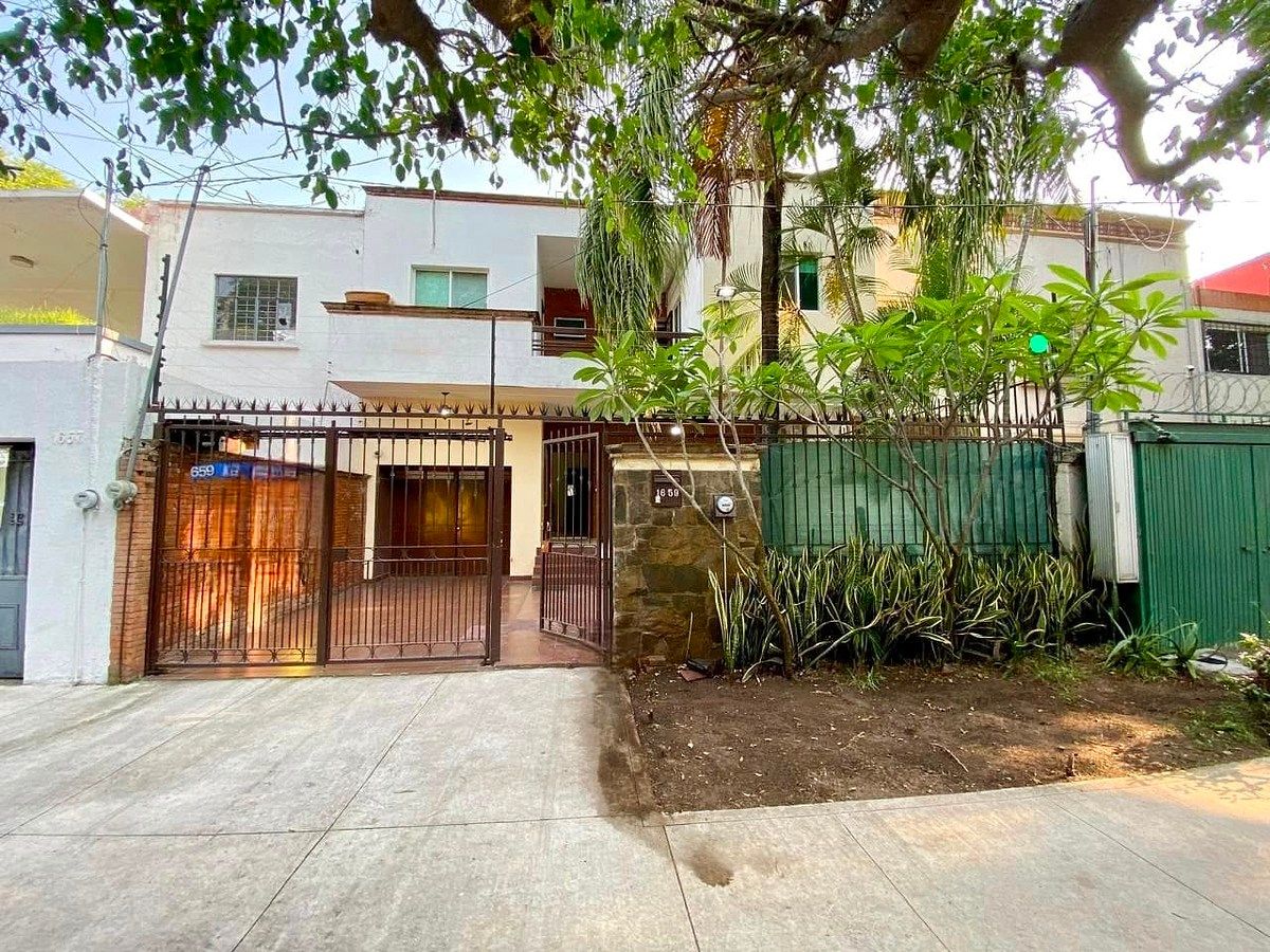 Casa en Venta en Calle Francia, Colonia Moderna, foto 1 de 20