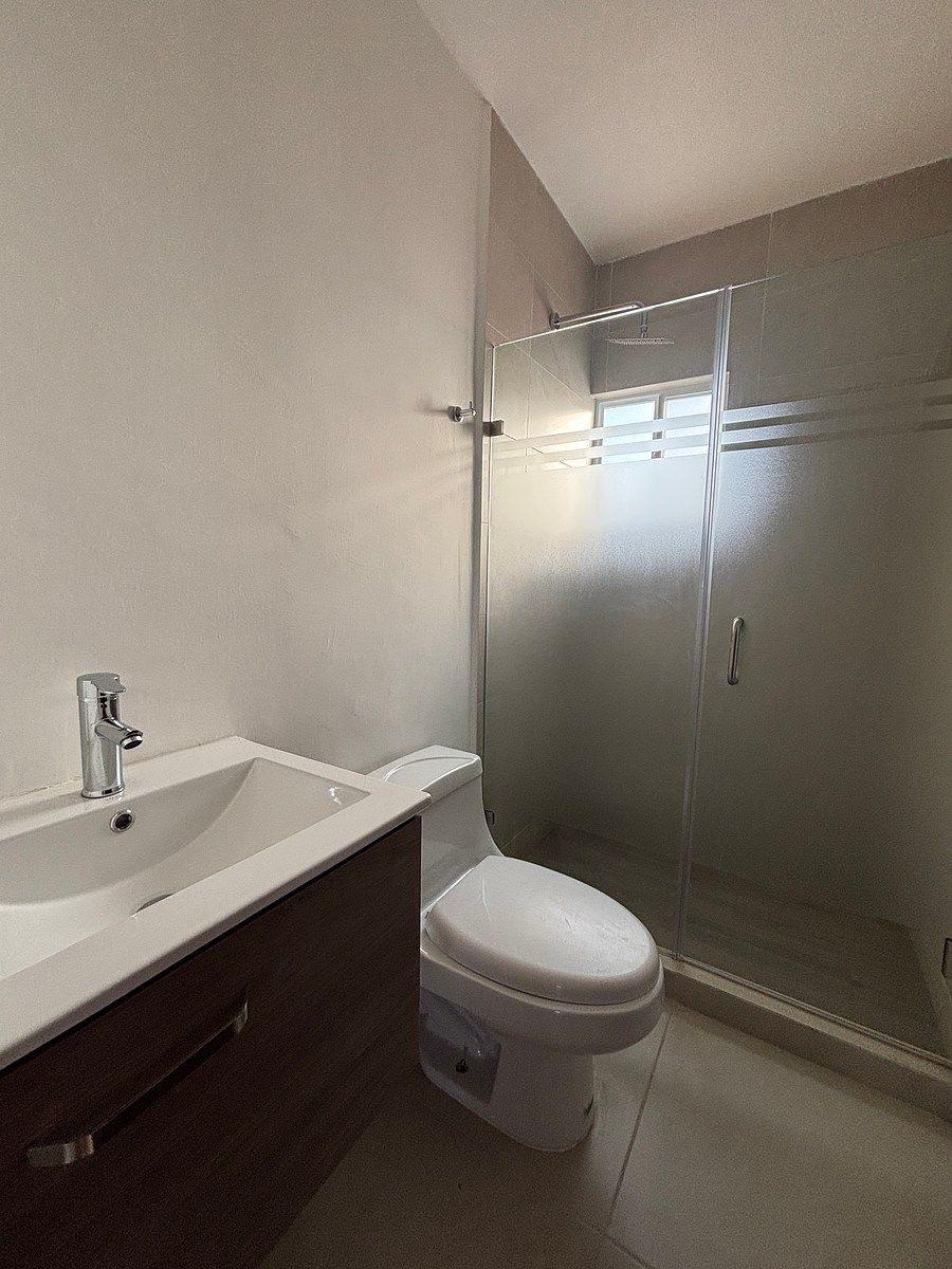 Baño Rec. Secundaria, foto 5 de 16