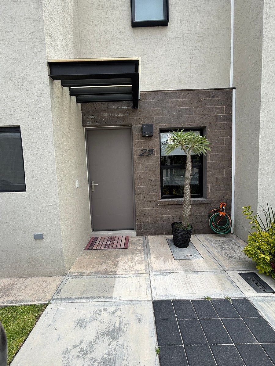 Fachada, foto 12 de 18
