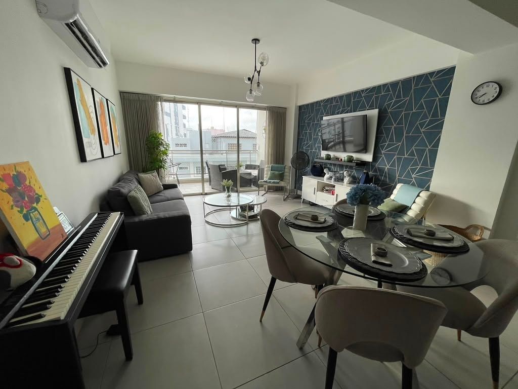 Vendo Apt. en Naco completamente amueblado de 2 hab., foto 1 de 13