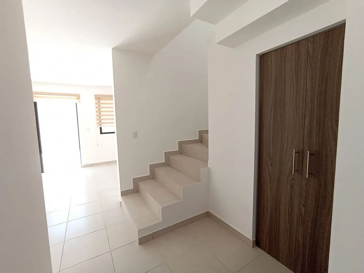 Casa em condomínio fechado em Zákia, El Marqués, foto 2 de 19