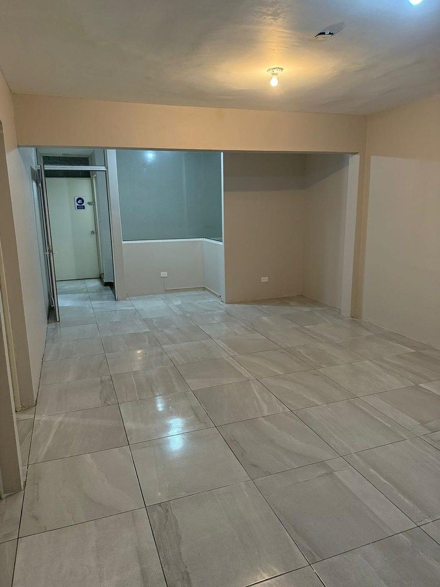 LOCAL EN RENTA PARA OFICINAS/CONSULTORIOS, COL. LEONES, MONTERREY, NUEVO LEÓN., foto 1 de 9