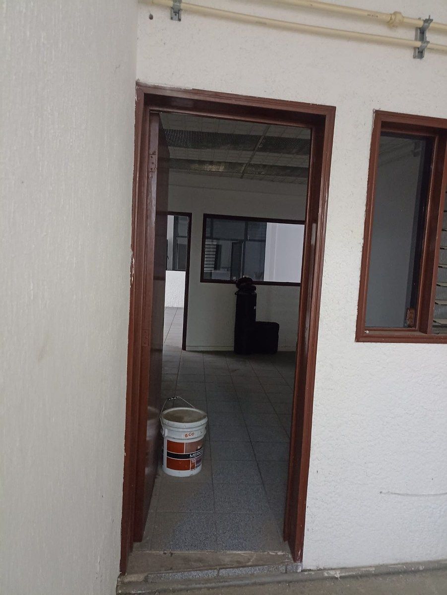 Galpão comercial em San Andrés, Guadalajara, foto 9 de 18