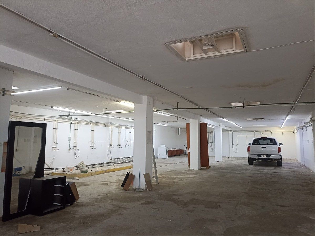 Galpão comercial em San Andrés, Guadalajara, foto 14 de 18