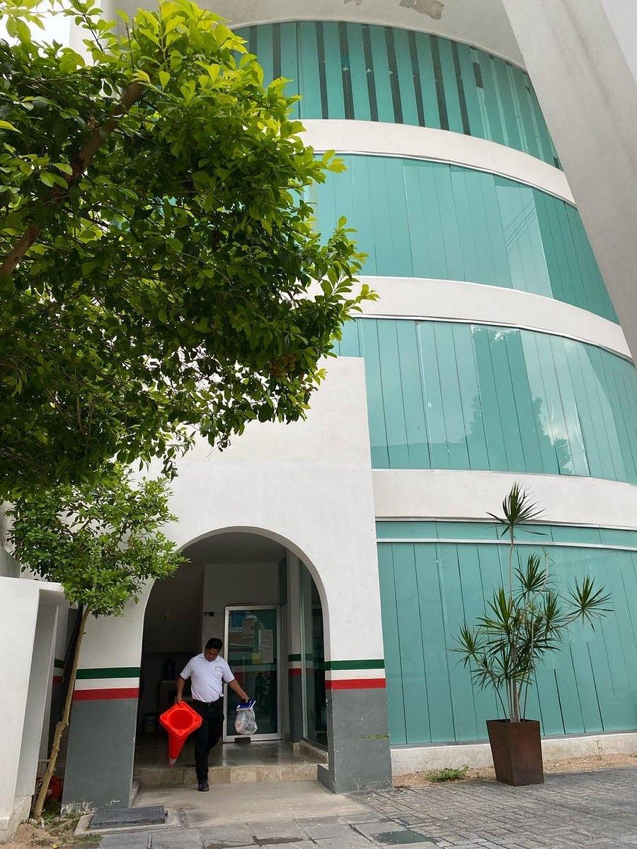 BUILDING FOR RENT FOR OFFICE OR CONSULTING ROOMS PTE SUR AREA - GOLDEN ZONE, photo 1 of 33