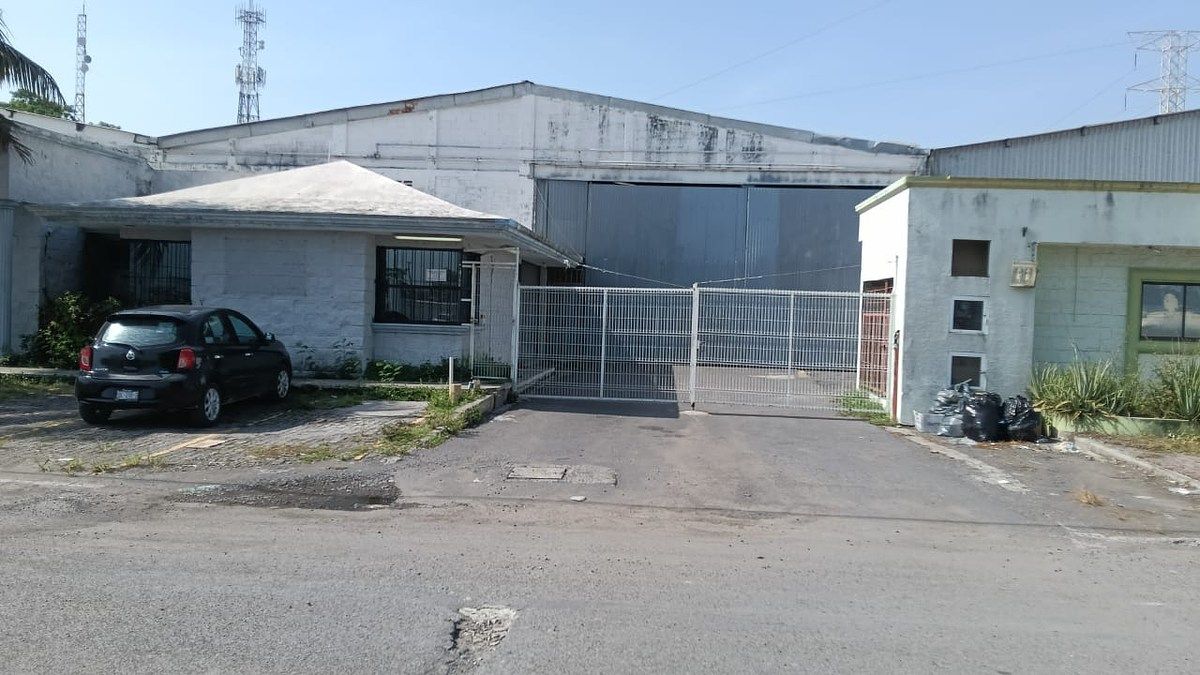 Prédio industrial em Bruno Pagliai, Veracruz, foto 2 de 11
