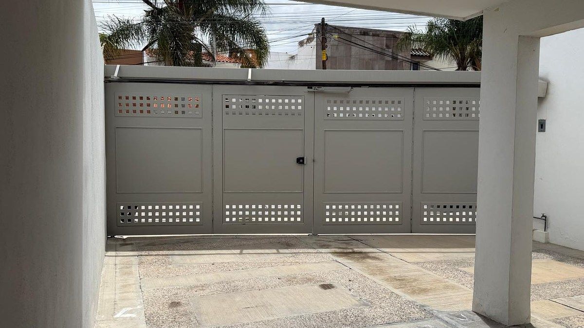 Casa en Lomas 2a Sección, San Luis Potosí, foto 2 de 31