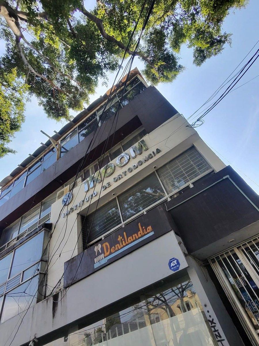 Building in Americana, Guadalajara, photo 2 of 6