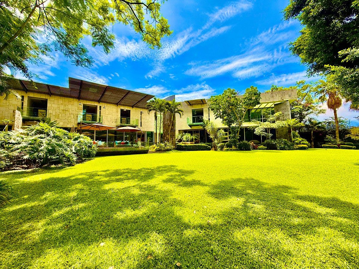 🏡 Residência de Luxo à Venda | 7.635 m² de Terreno | 6 Quartos | Cuernavaca, foto 1 de 33