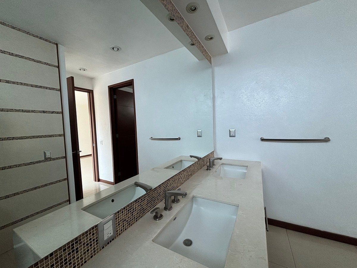 Casa em condomínio fechado em Valle Real, Zapopan, foto 4 de 26