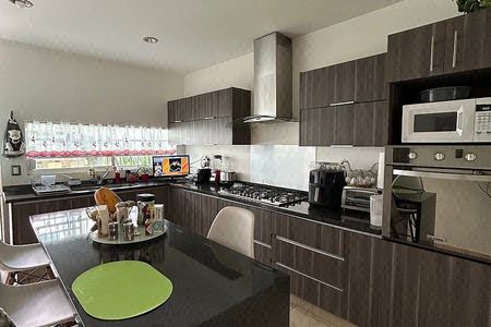 ✨ Casa en venta | Recámara en planta baja / baño completo | Lomas de Juriquilla