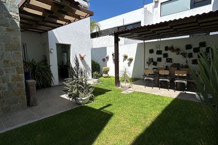 ✨ Casa en venta | Recámara en planta baja / baño completo | Lomas de Juriquilla