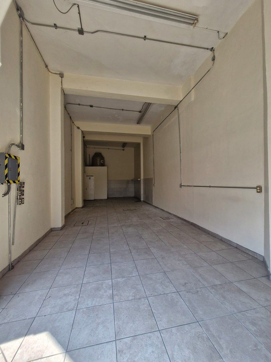 Local comercial en Alcalde Barranquitas, Guadalajara, foto 2 de 11