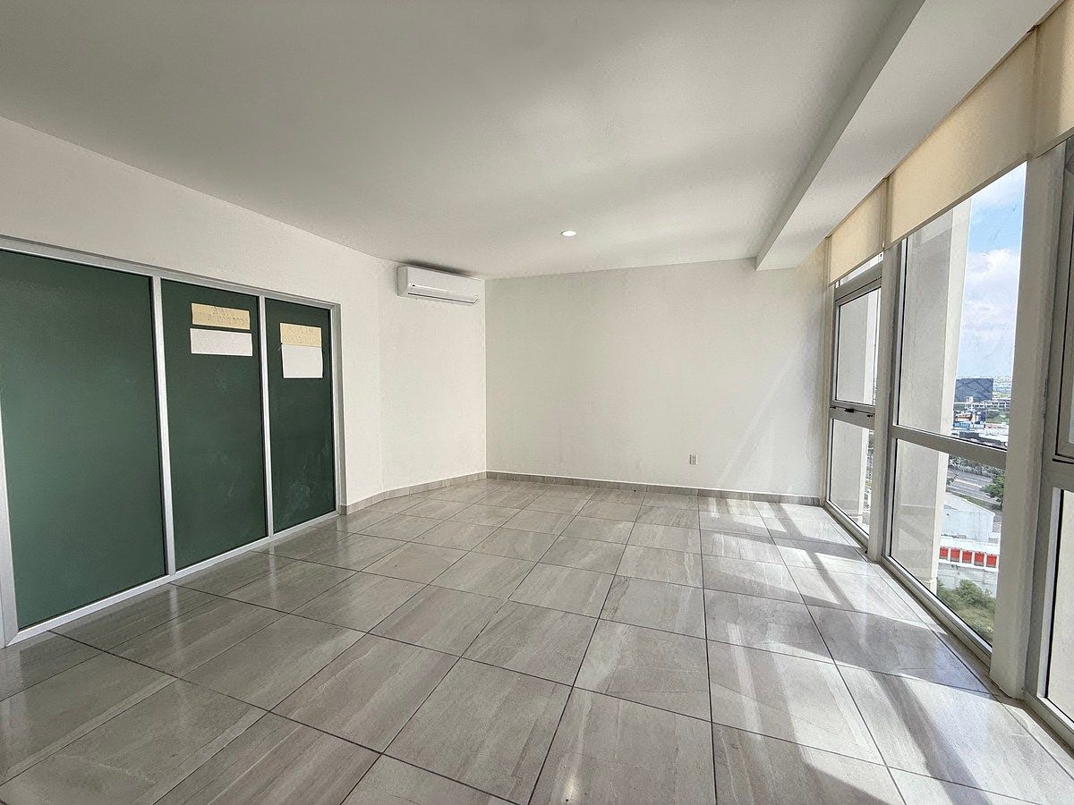 Sala Comercial em Juriquilla, Querétaro, foto 2 de 5