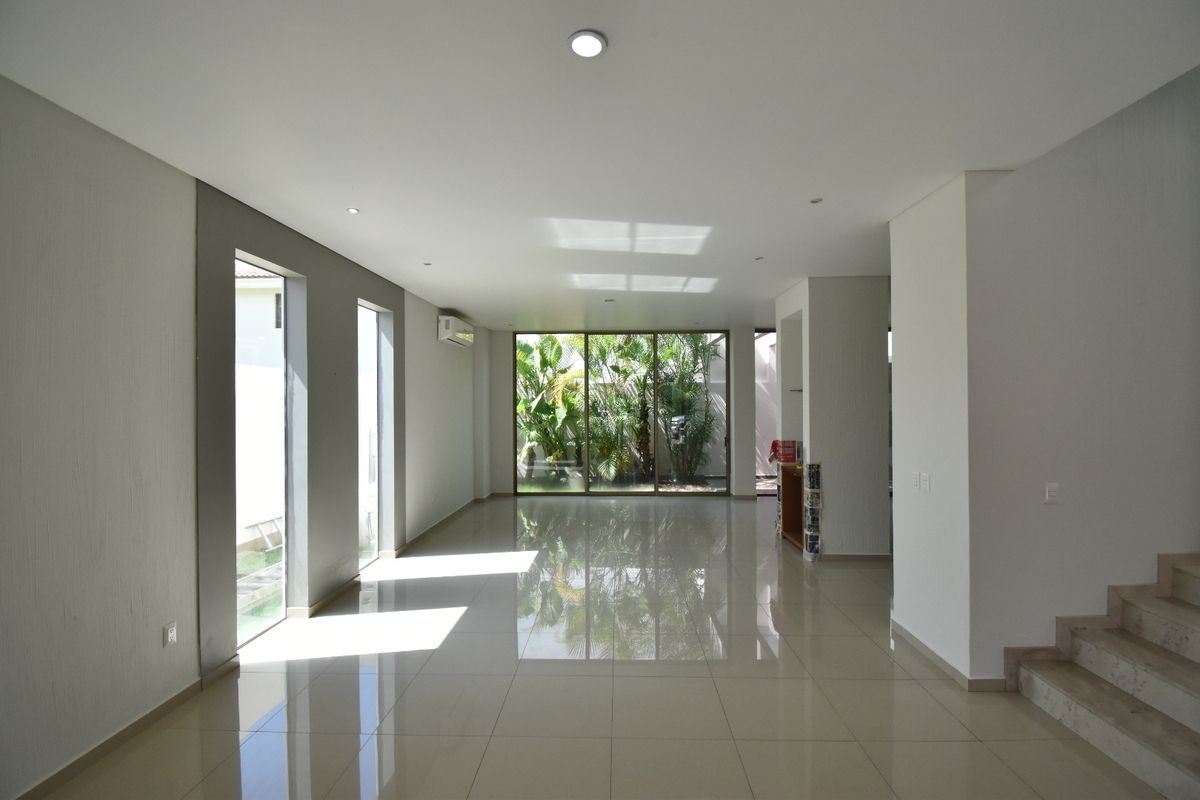 Casa en condominio en Jardín Real, Zapopan, foto 5 de 37