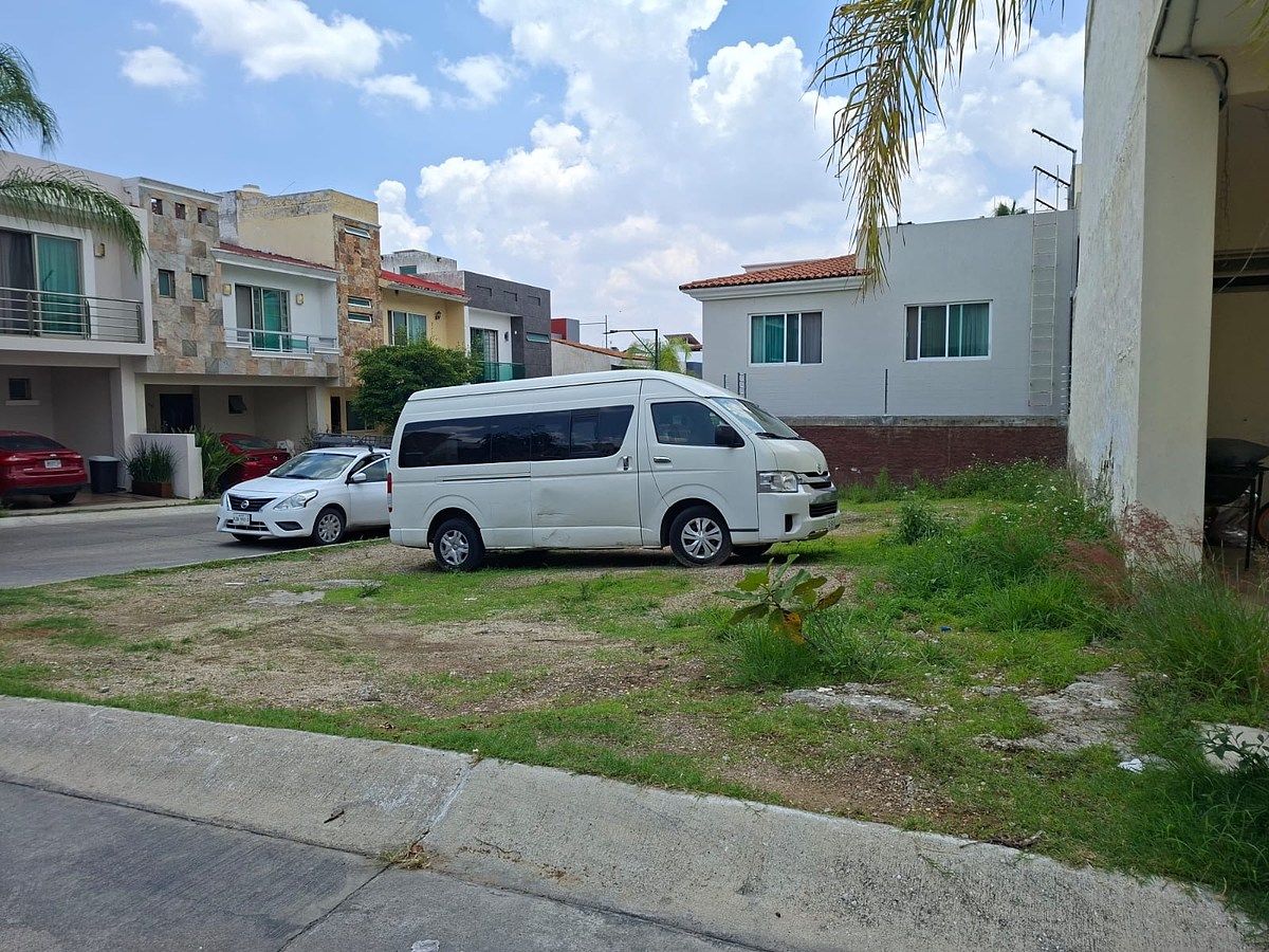 Lot in Real de Valdepeñas, Zapopan, photo 5 of 8