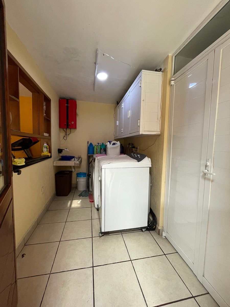Cuarto de lavado, photo 45 of 48