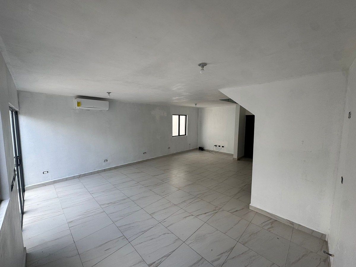 Sala, comedor y cocina, foto 7 de 19