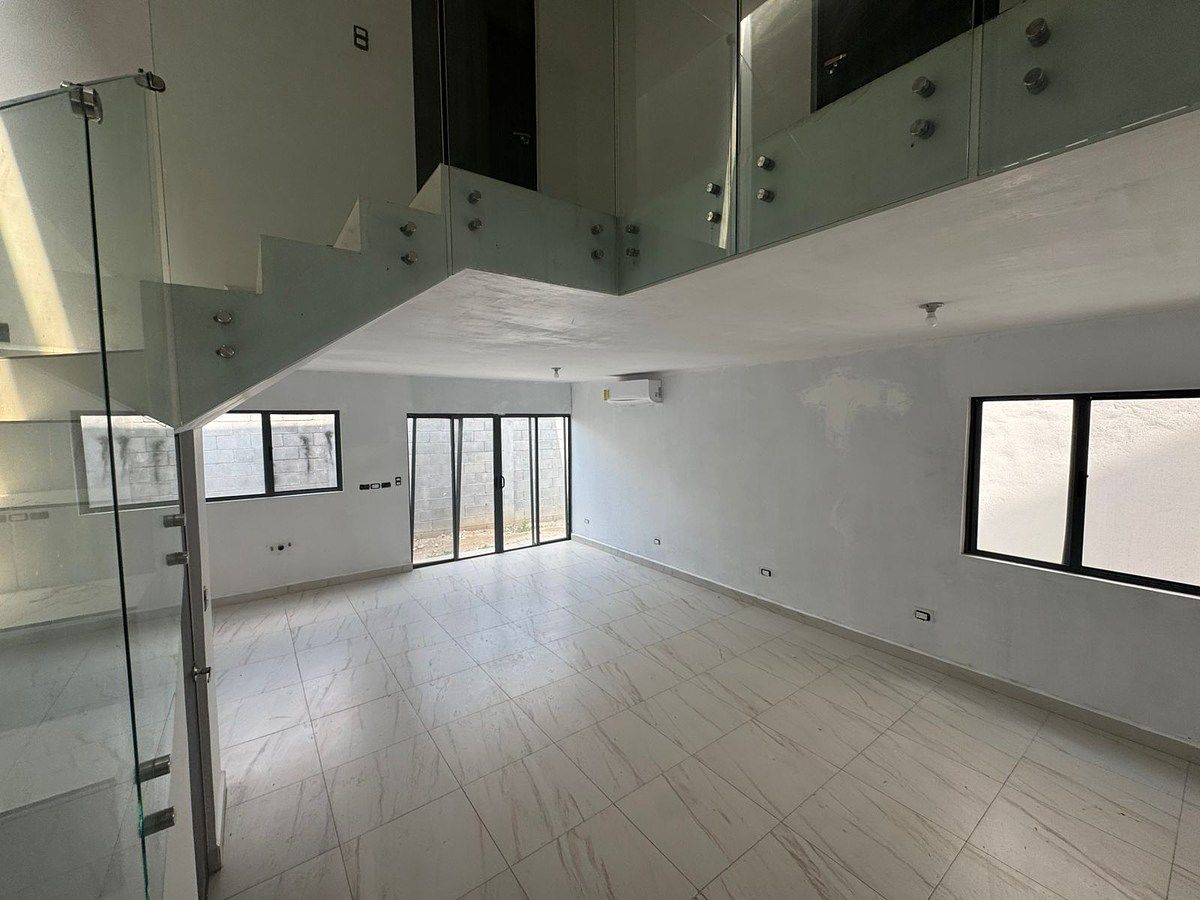 House in Gated Community in Murano, García, photo 8 of 13