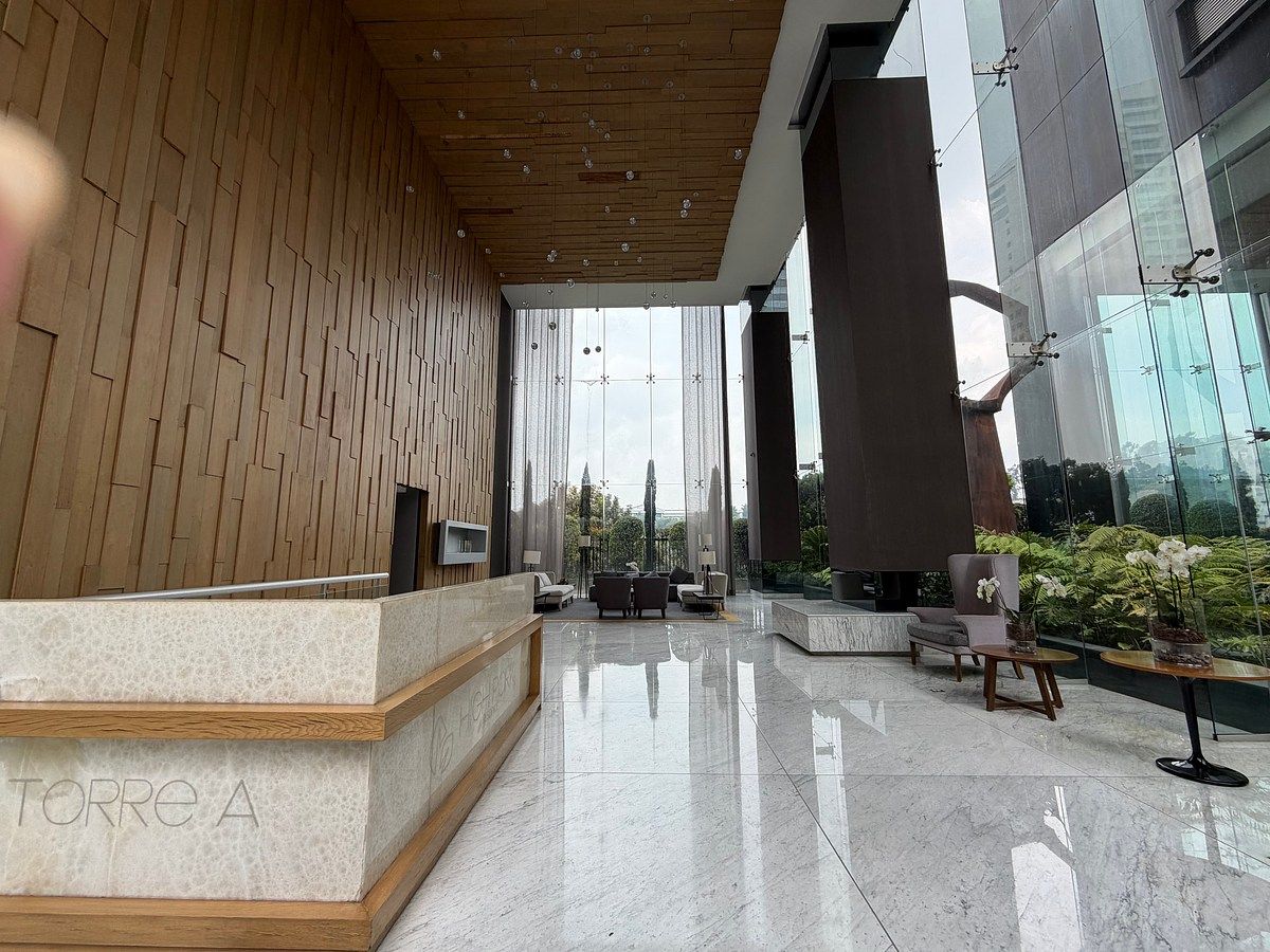 Lobby Entrada, foto 1 de 33