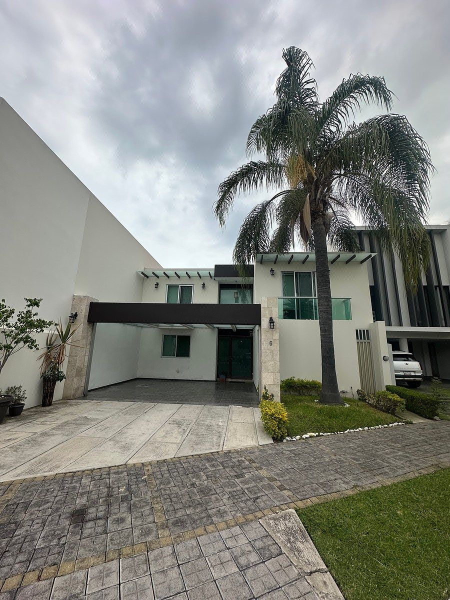 Casa en Renta en Lomas de Angelópolis 1, foto 1 de 24