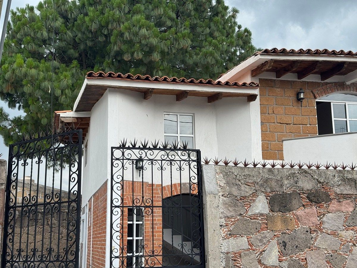 V ENTA  CASA HUIMILPAN CENTRO, foto 1 de 11