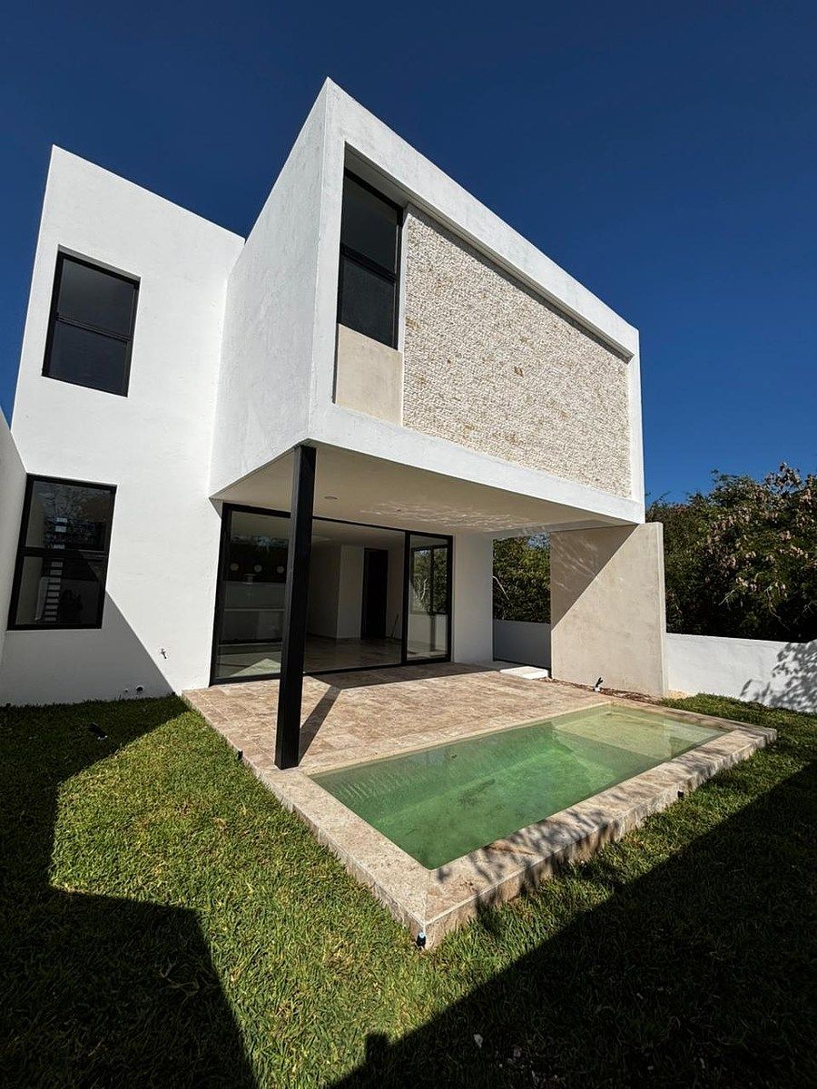 CASA EN VENTA EN MÉRIDA YUCATÁN EN LA ZONA COUNTRY, foto 1 de 36
