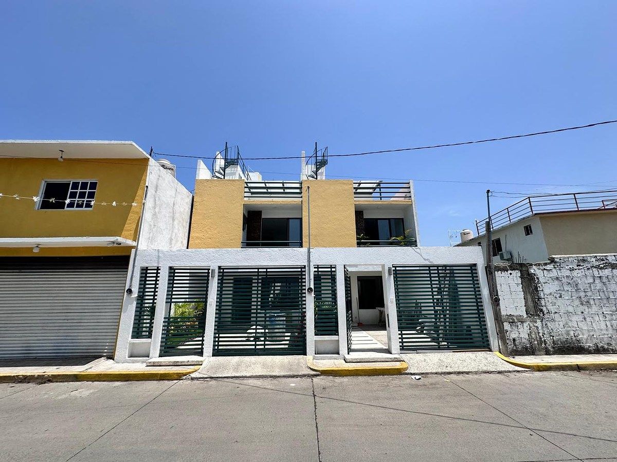 Casa en pre-venta en Blvd. De las Naciones, foto 1 de 26
