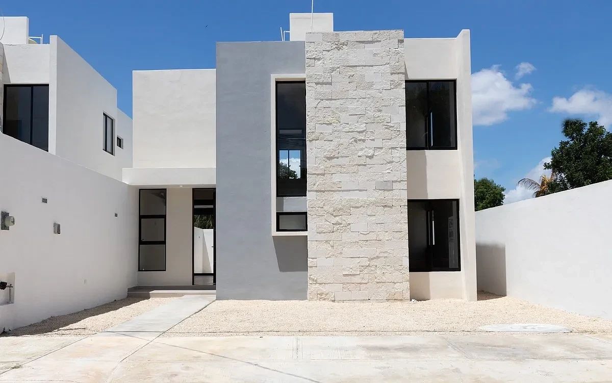 CASA EN VENTA EN CHICHI SUÁREZ, photo 1 of 16