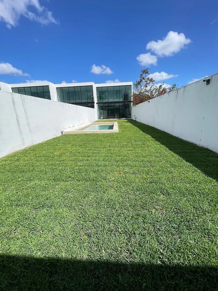 CASA EN VENTA O RENTA EN DZITYA, CON PANELES SOLARES, foto 1 de 17