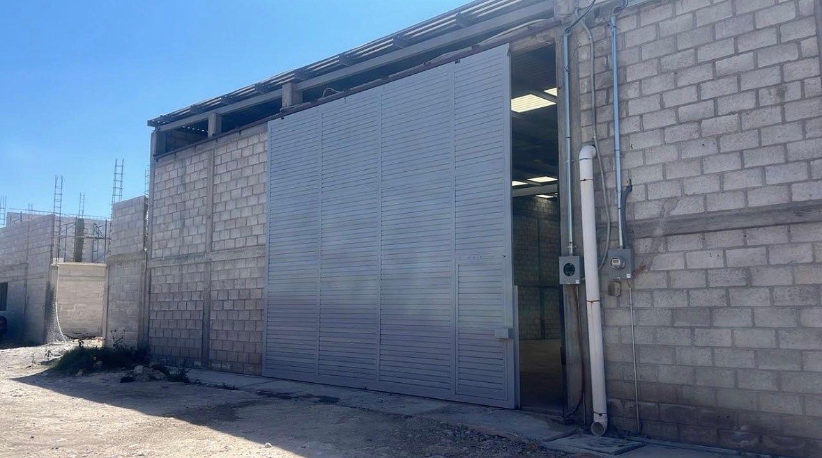 Warehouse rental, photo 1 of 10