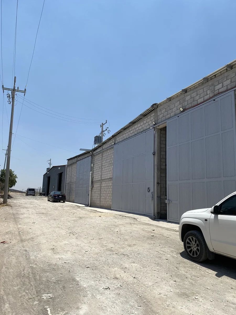 Commercial Storage Unit in San José el Alto, Querétaro, photo 9 of 10