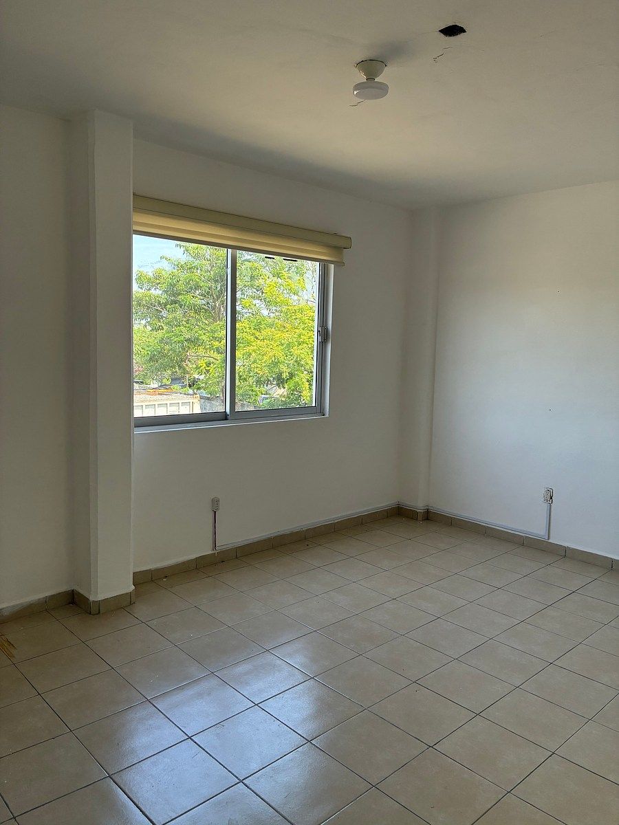 Edificio en Del Valle, Tuxpan, foto 11 de 16