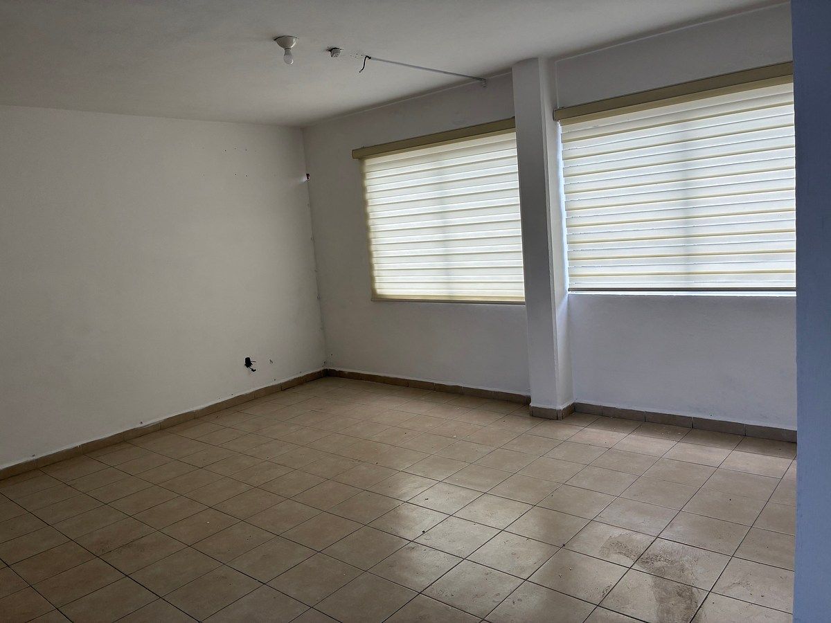 Edificio en Del Valle, Tuxpan, foto 13 de 16