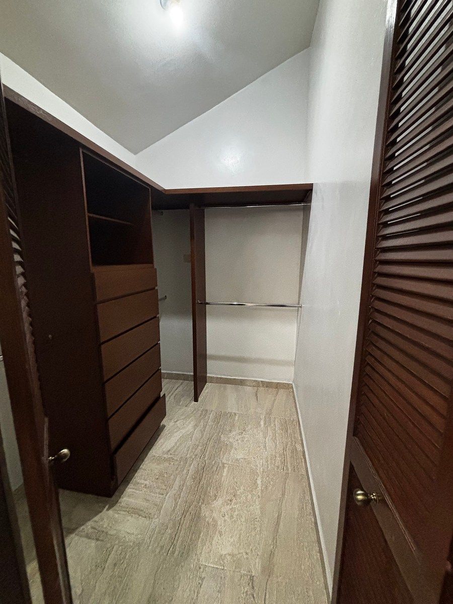 Casa em Contry la Silla, Guadalupe, foto 17 de 28
