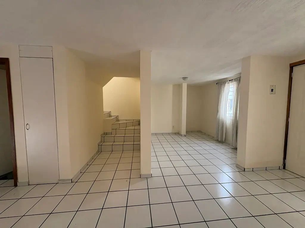 Casa en Lomas de Zapopan, Zapopan, foto 3 de 32
