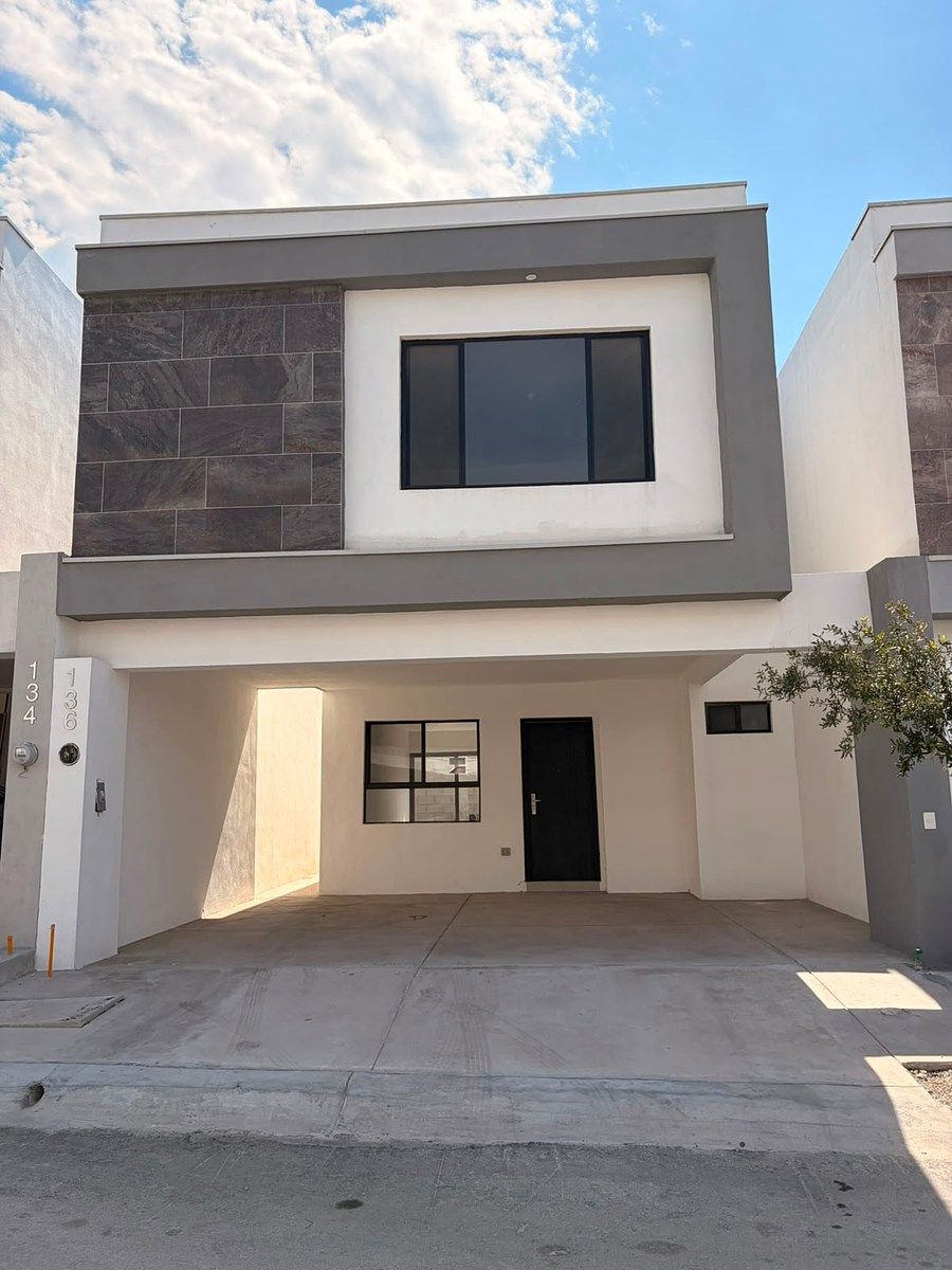 Casa en venta, photo 1 of 9