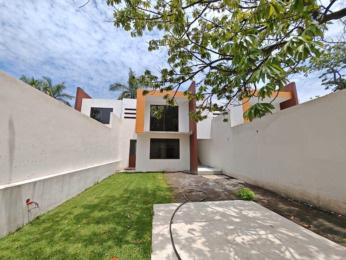 CASA À VENDA NA COL. OTILIO MONTAÑO, CUAUTLA, MOR. APTO PARA CRÉDITOS., foto 1 de 17