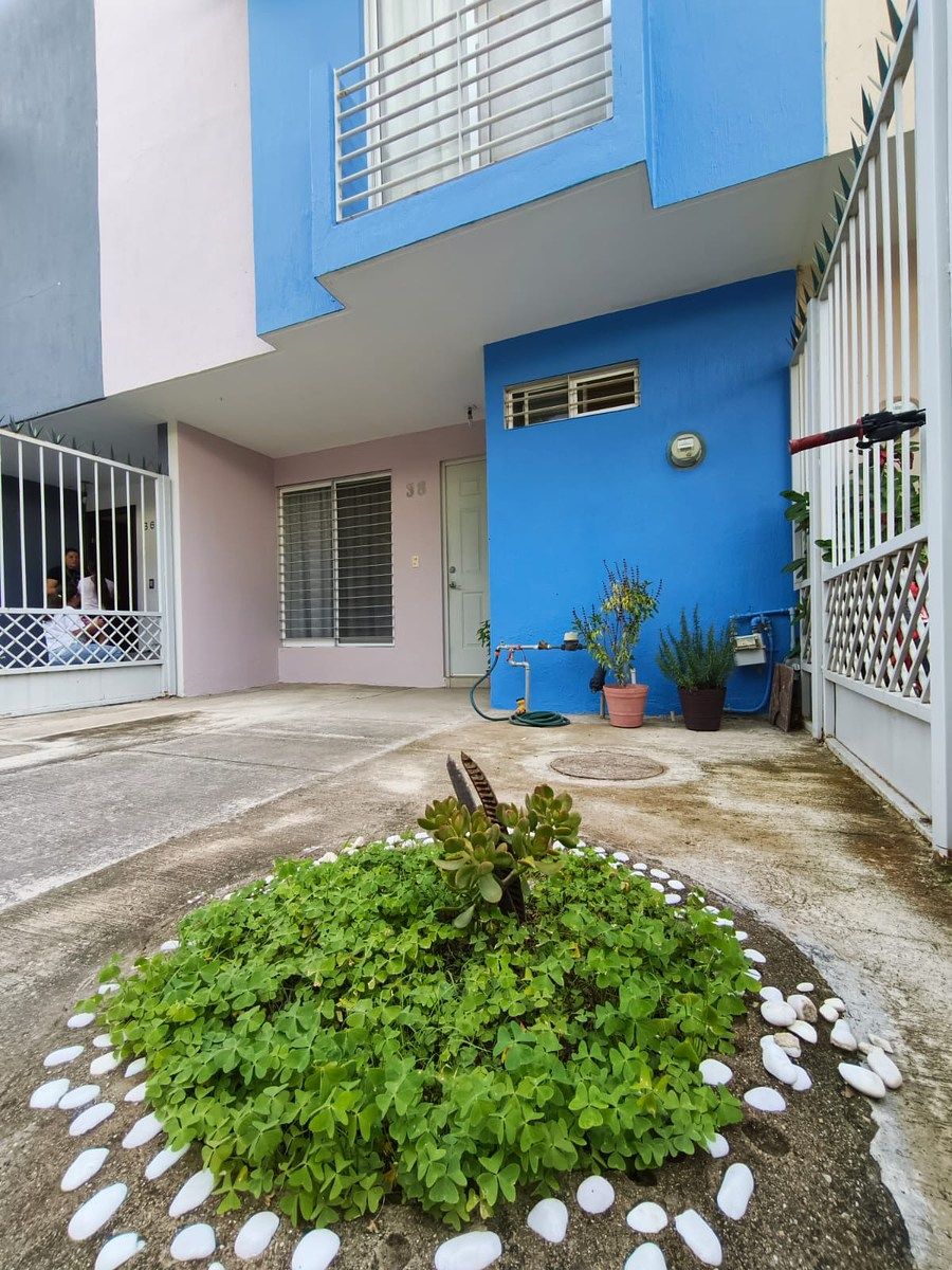 Casa en venta en Hacienda Real con alcoba en planta baja y baño - foto 2