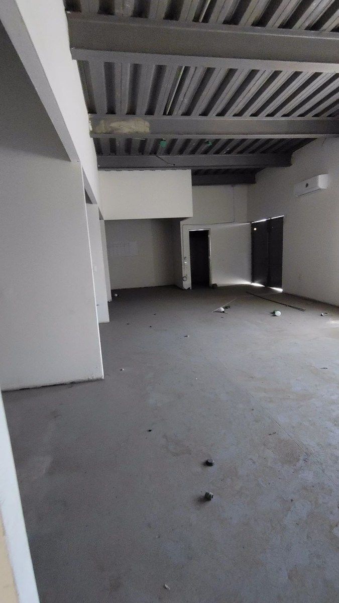 Commercial Storage Unit in El Salto Centro, El Salto, photo 10 of 25