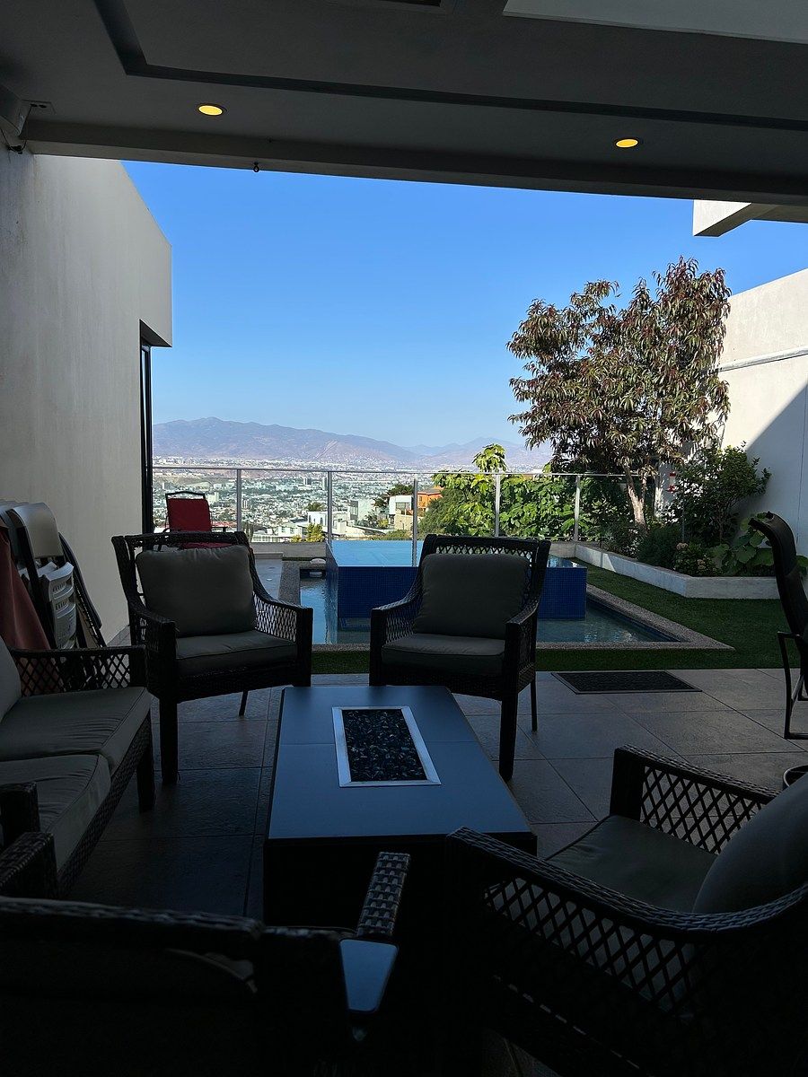 Casa em Hacienda Agua Caliente, Tijuana, foto 5 de 31